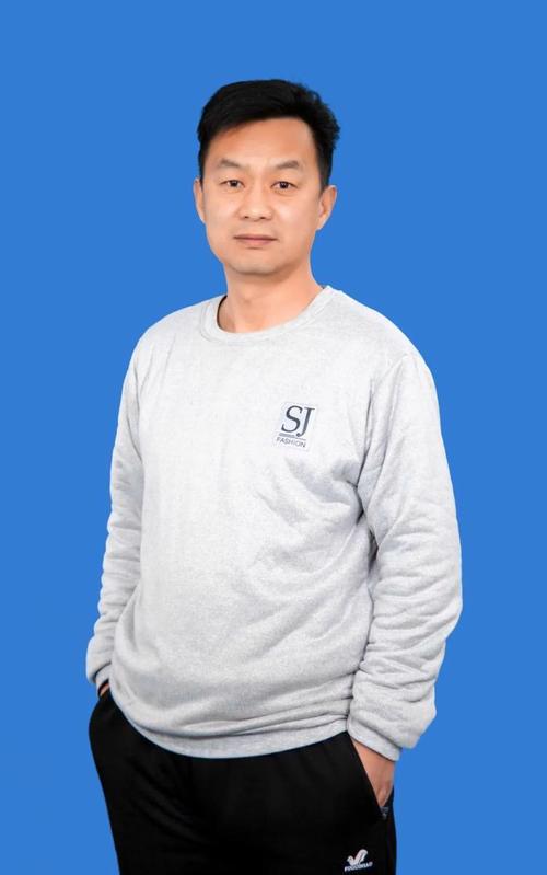 李诗胜,河南科技报专题处编辑,信阳俊佳知讯文化传播经理,市